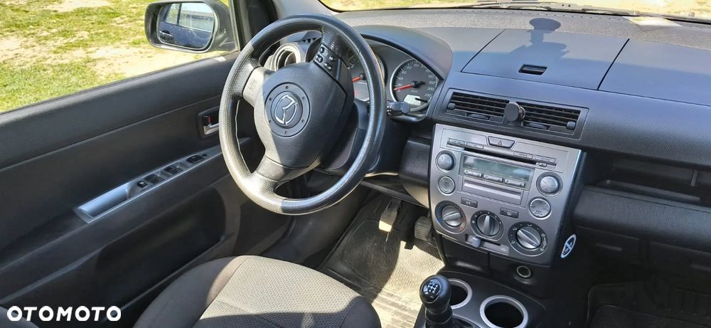 Mazda 2 - 11