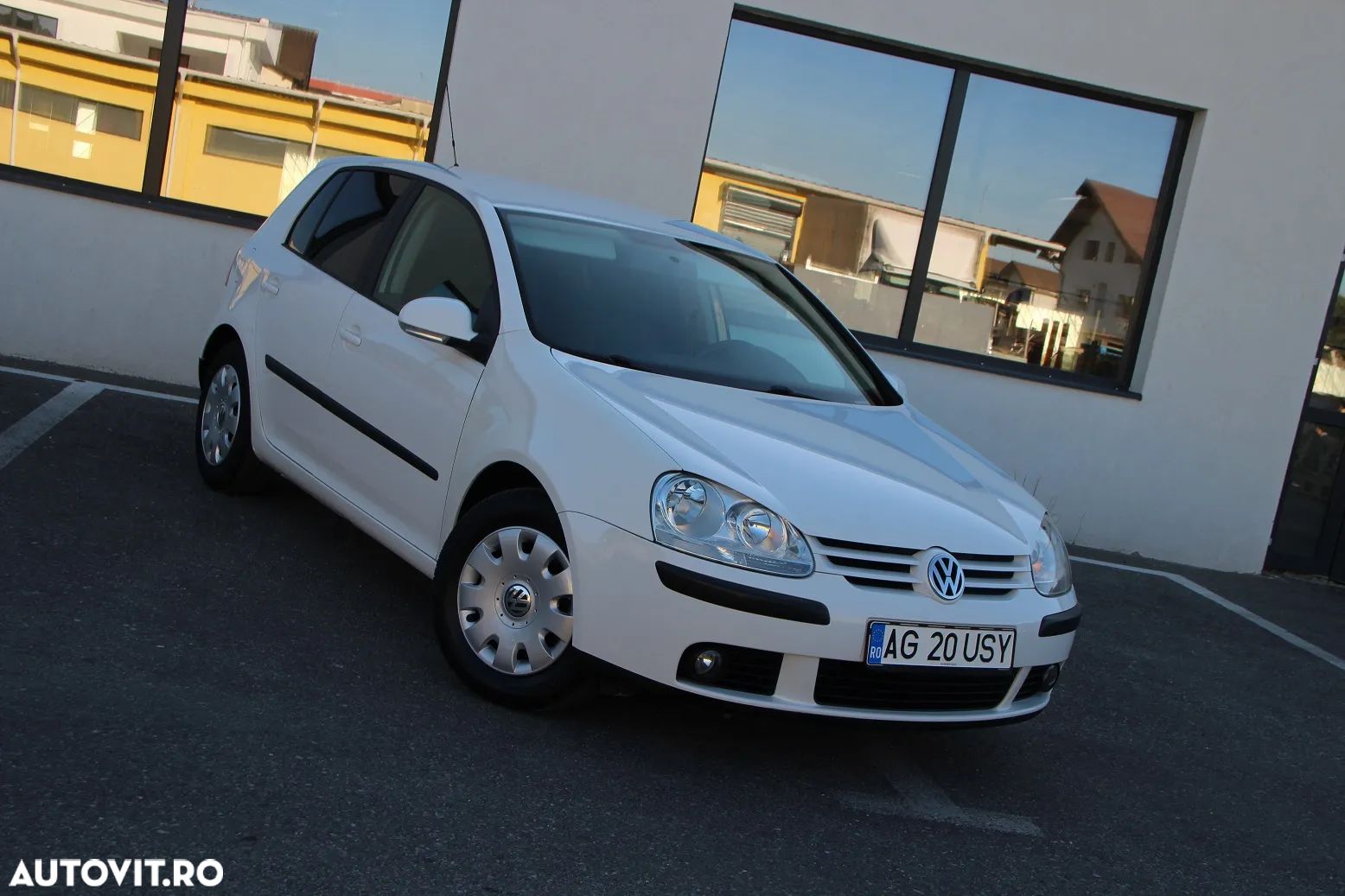 Volkswagen Golf 1.4 FSI Comfortline - 1