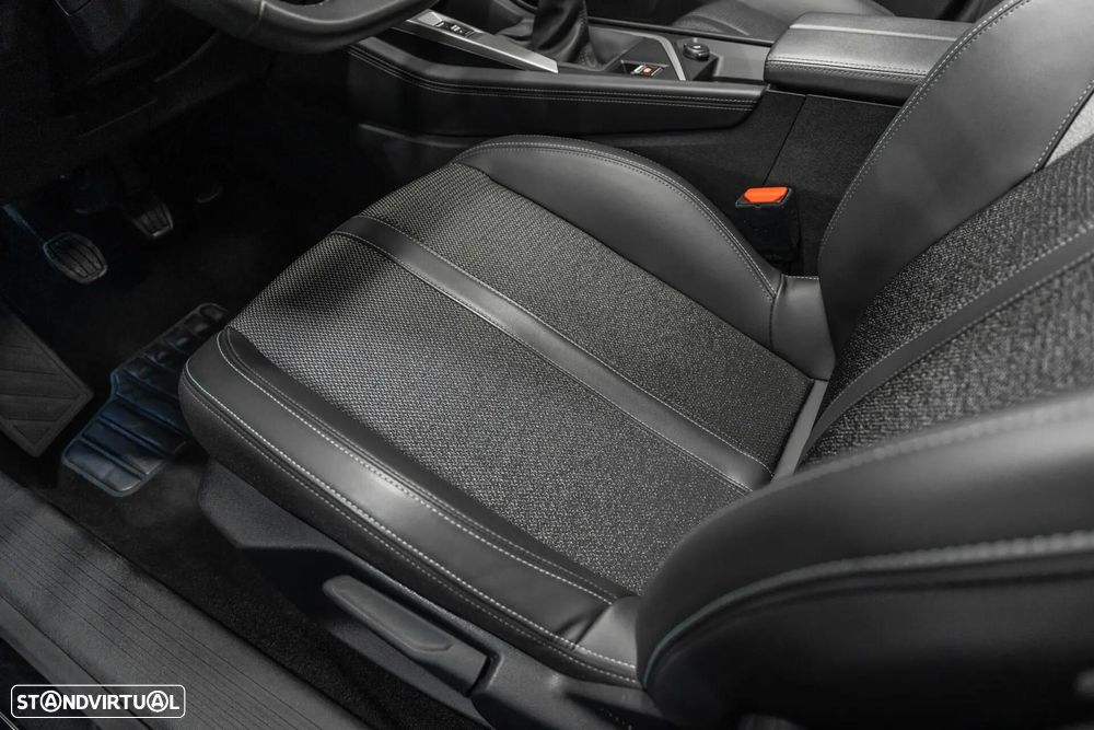 Peugeot 308 SW 1.2 PureTech Allure Full LED - 23