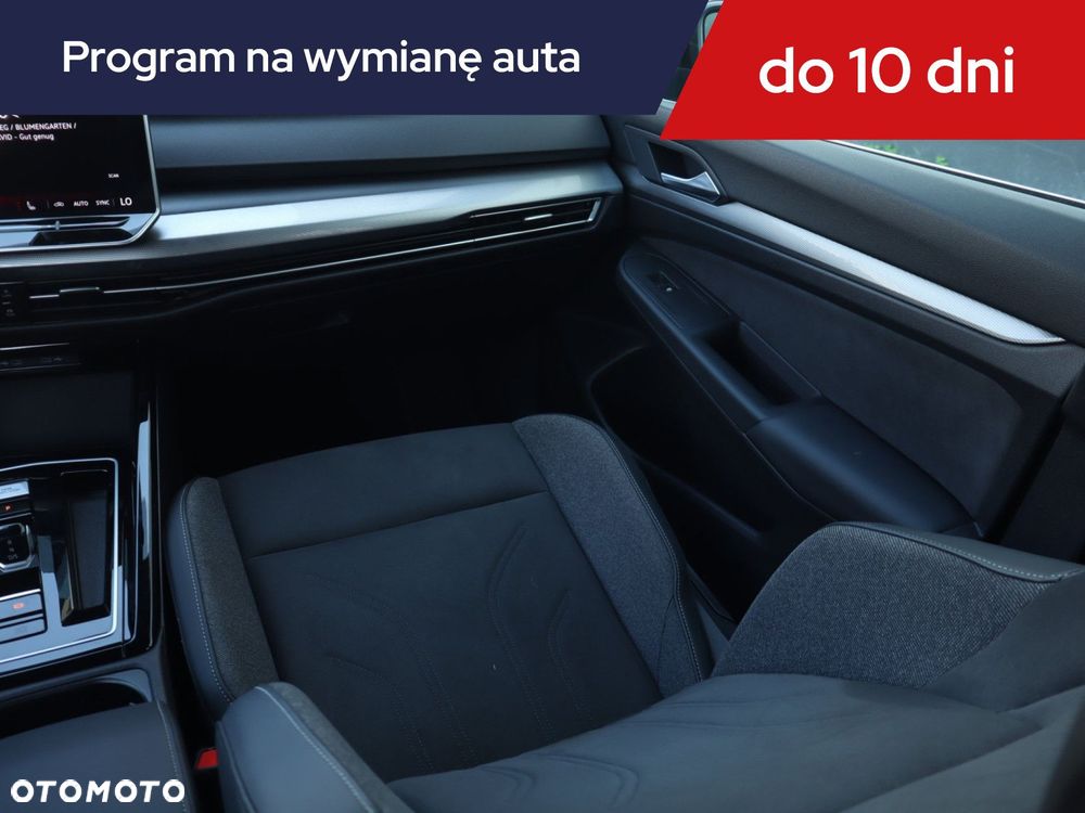 Volkswagen Golf - 10