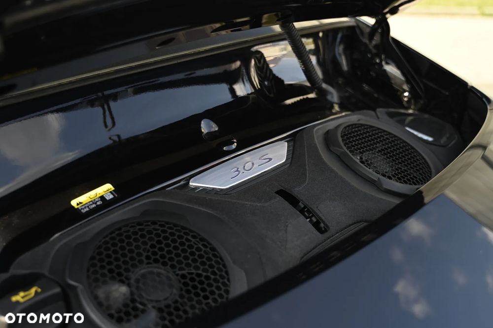 Porsche 911 Carrera S - 19