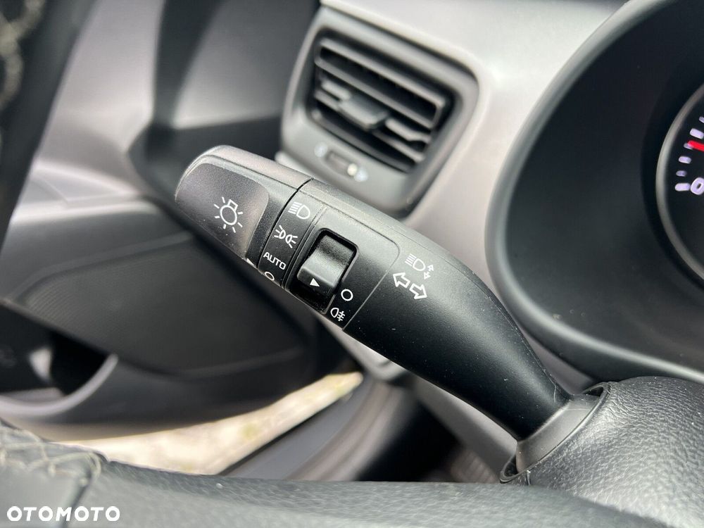 Kia Stonic - 18
