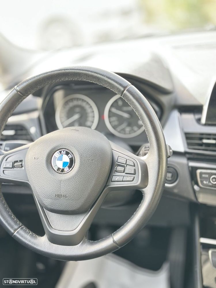 BMW 216 Gran Tourer - 10