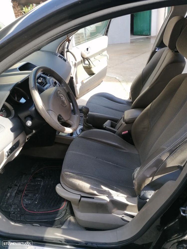 Renault Mégane Break 1.9 dCi Dynamique Luxe - 7