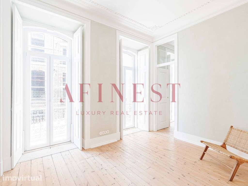 APARTAMENTO T3+1 JUNTO À SE DE LISBOA DISPONÍVEL 01/08/2026 - Grande imagem: 2/52