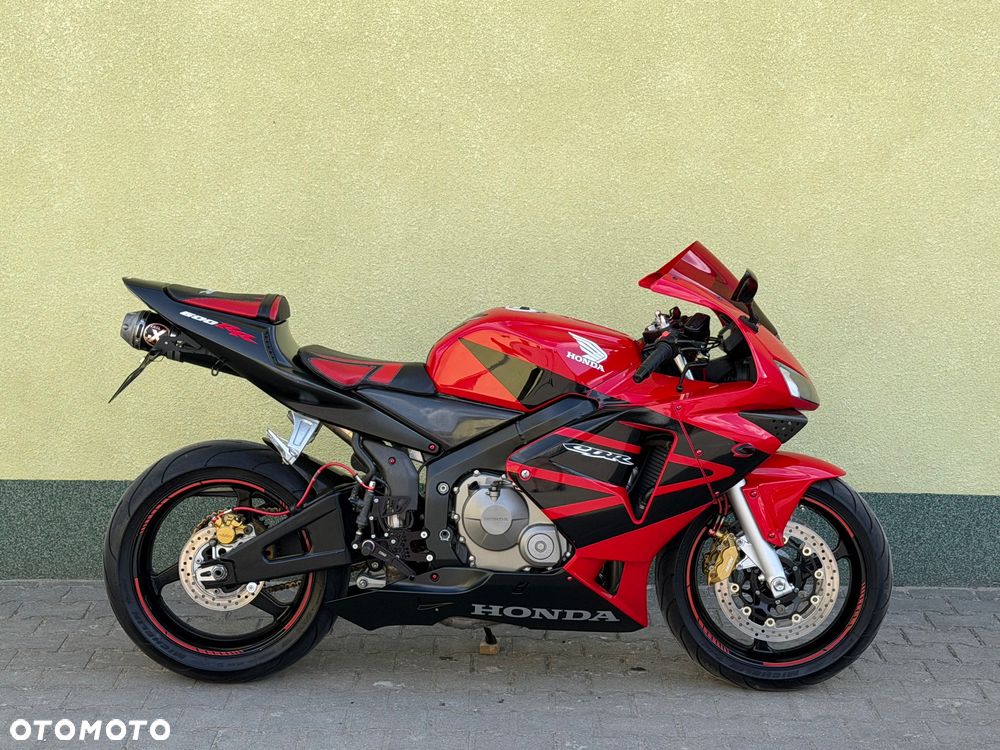 Honda CBR - 7