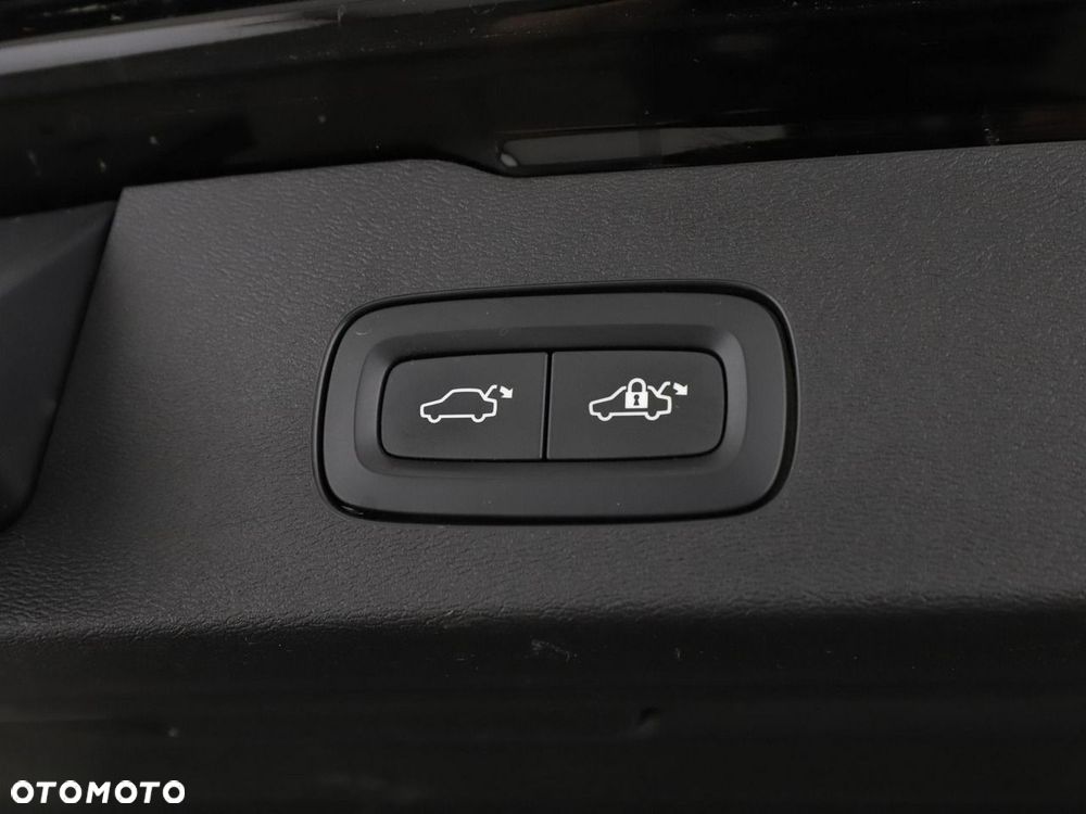 Volvo V60 B4 D Geartronic Momentum Pro - 39