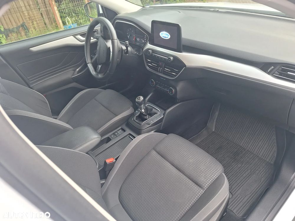 Ford Focus 1.5 EcoBlue Connected - 11