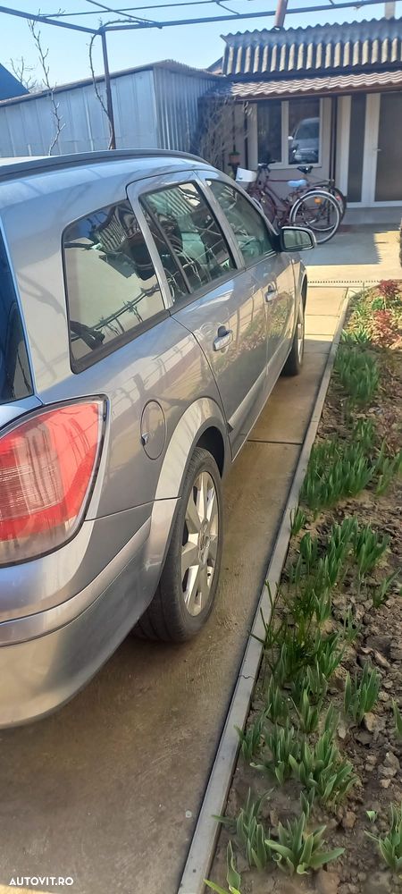 Opel Astra Caravan DTI Comfort - 5