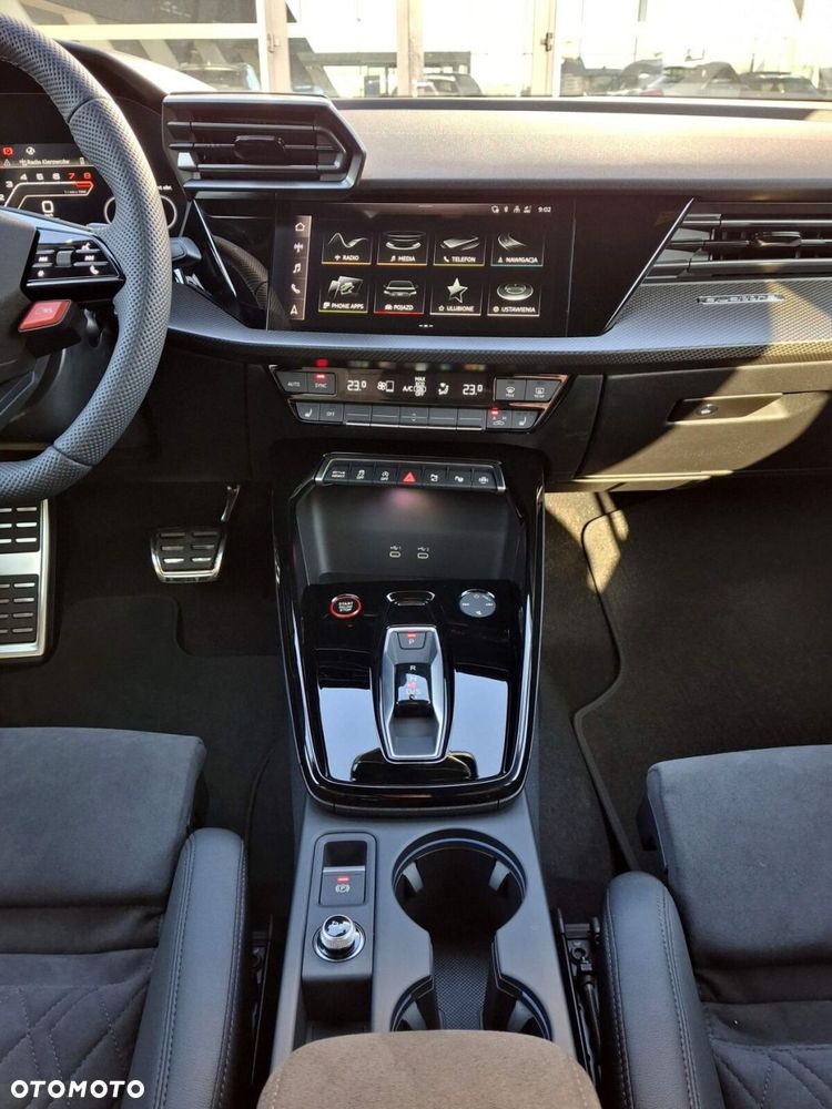 Audi RS3 Limousine - 25
