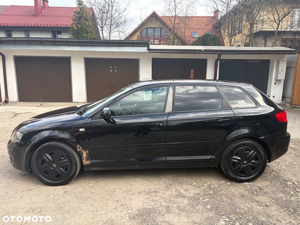 Audi A3 Sportback 1.9 TDI Attraction - 4