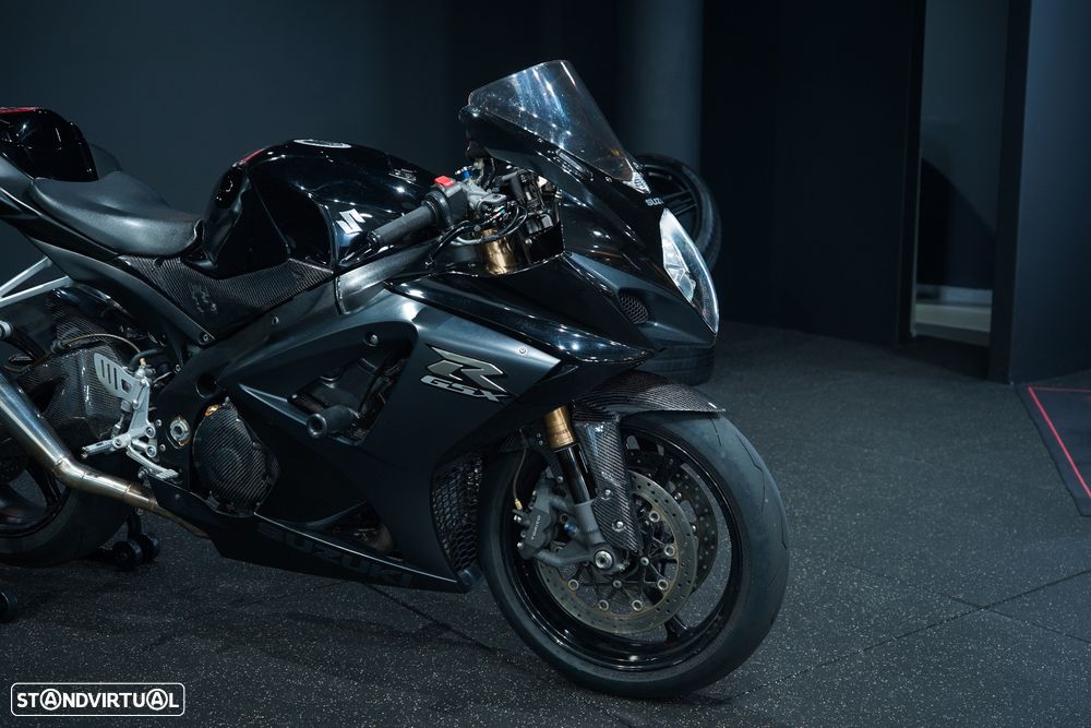 Suzuki GSX-R K8 - 3