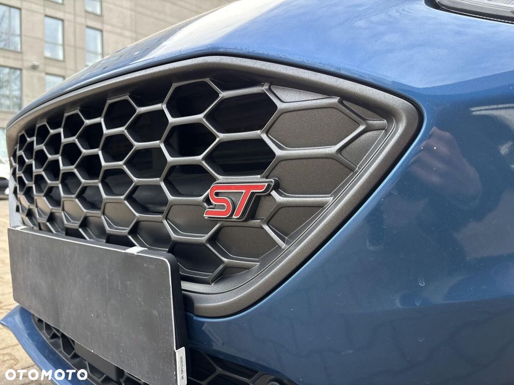 Ford Focus - 9