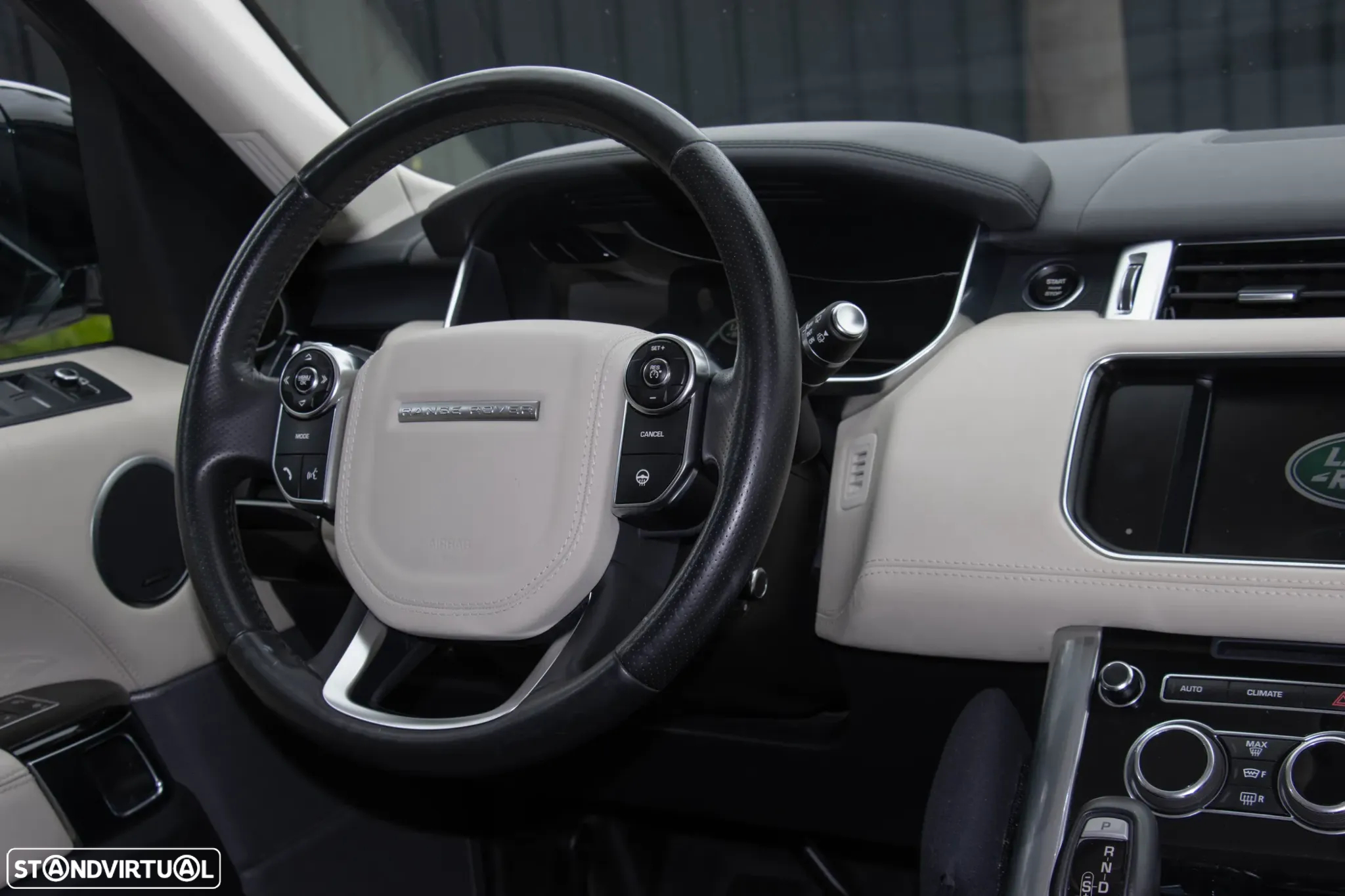 Land Rover Range Rover 4.4 SDV8 Autobiography - 28