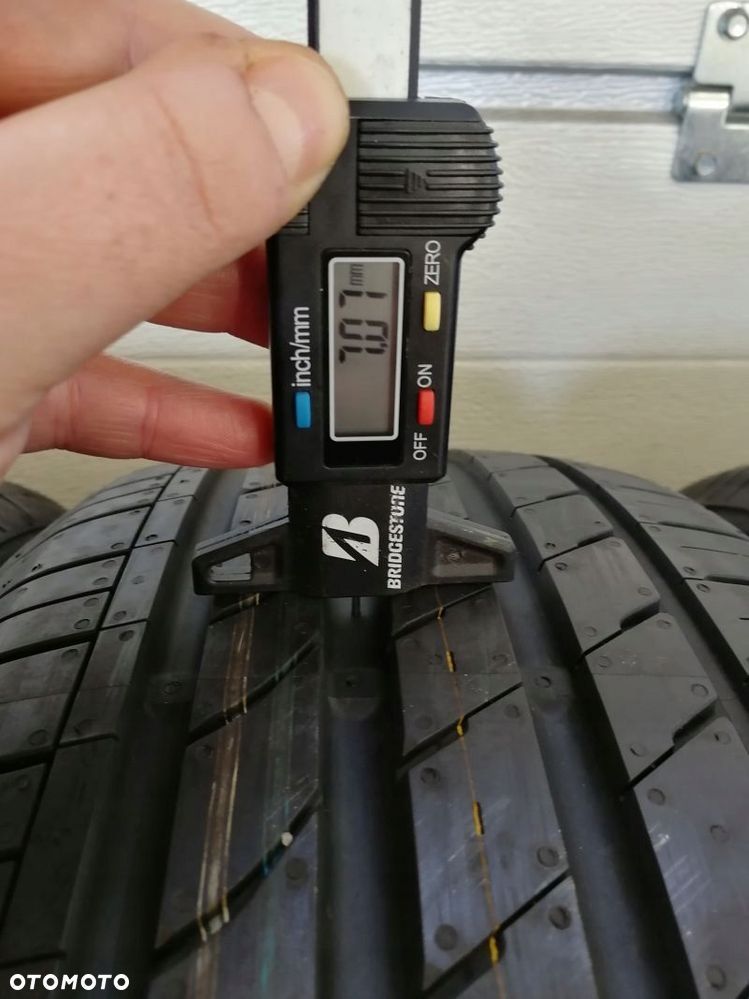 Opony letnie 205/50 R 17 Nexen NFera SU1 - 4