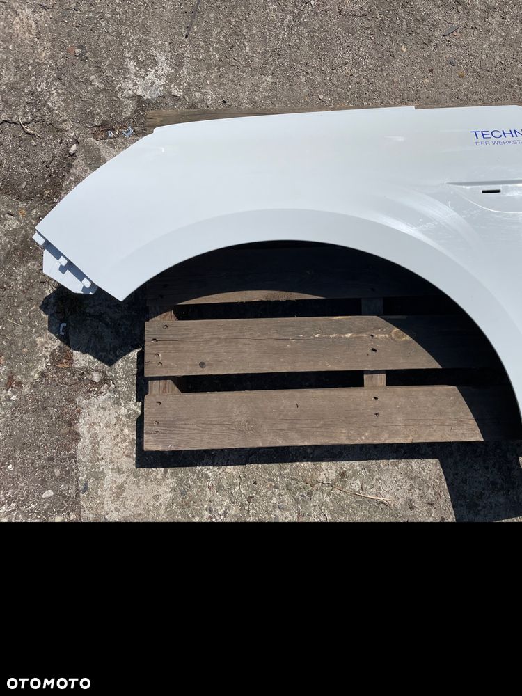 BŁOTNIK PRZÓD LEWY RENAULT MEGANE IV BIAŁY ZWYKŁY - 1