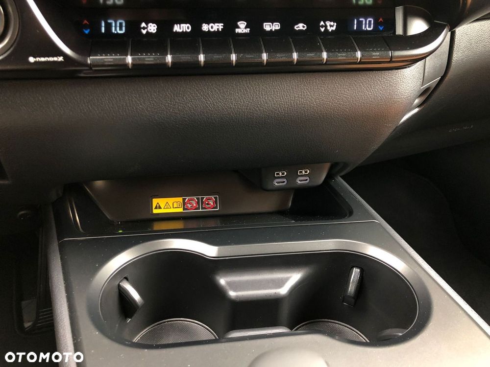 Lexus UX 300h F Sport Design - 26