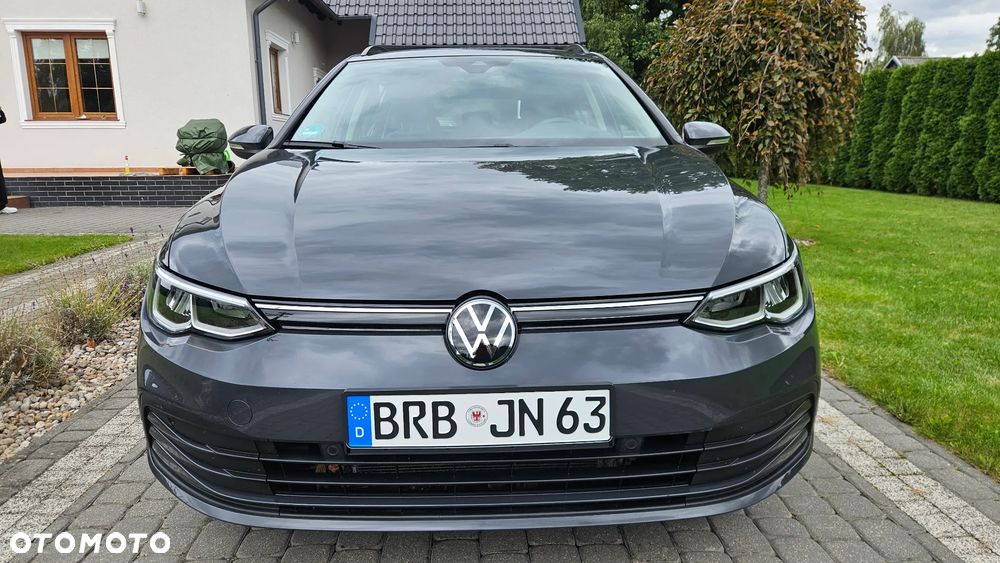 Volkswagen Golf - 1