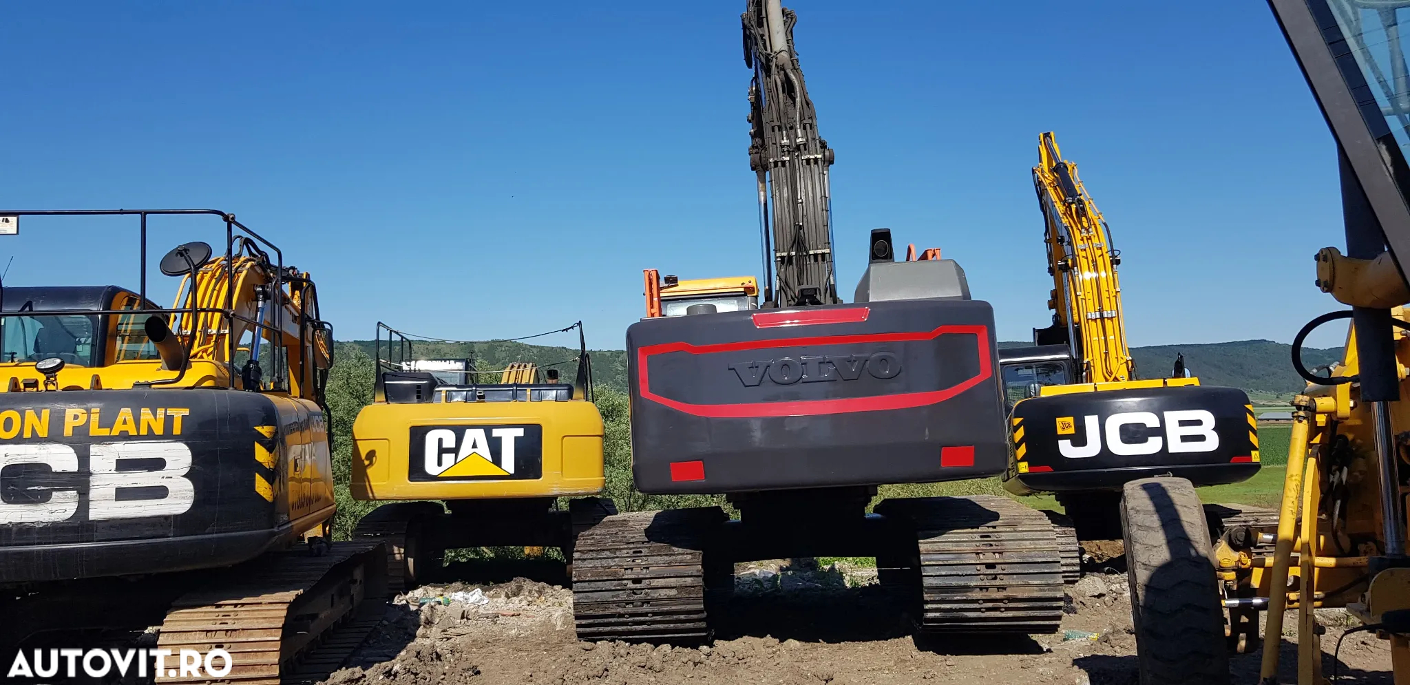 Volvo EC 220 E - 4