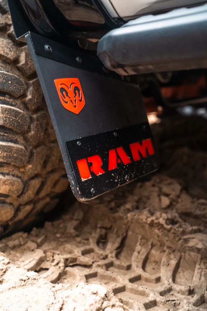 RAM 1500 Crew Cab Shortbed Bighorn - 27