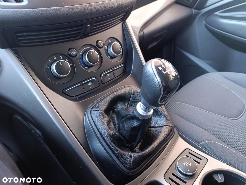 Ford Kuga 1.5 EcoBoost FWD Trend ASS - 27