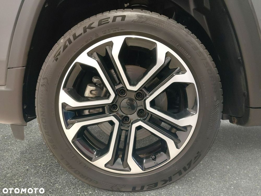 Jeep Compass - 10