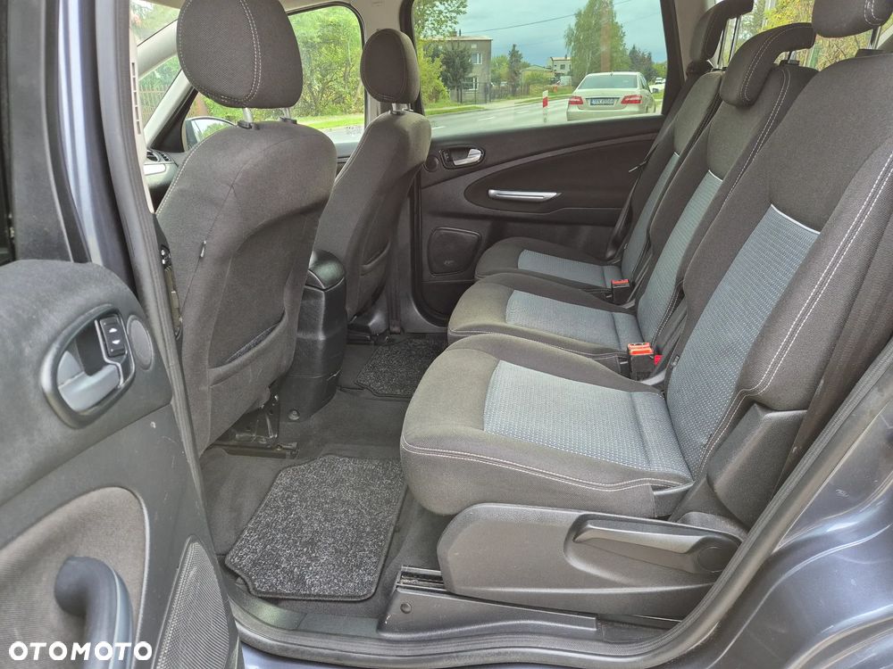 Ford S-Max 2.0 TDCi DPF Trend - 10