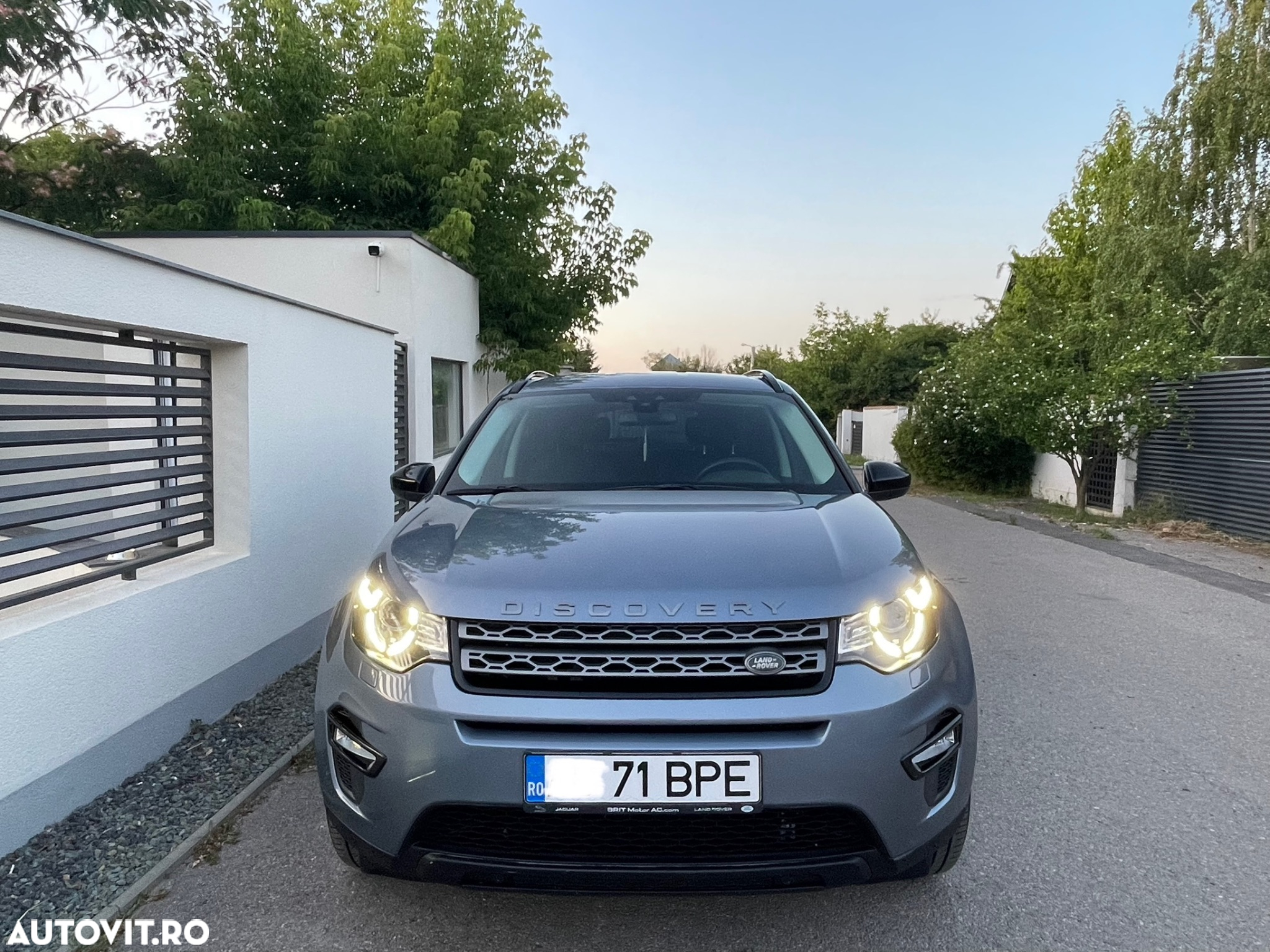 Land Rover Discovery Sport - 9