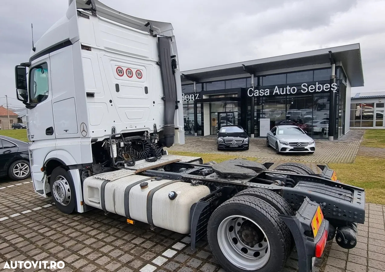 Mercedes-Benz Actros - 6