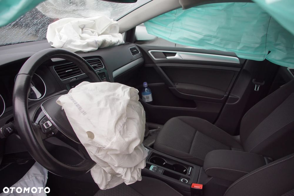 Auto na części - Volkswagen Golf VII Lift 1.0 TSI 115 KM DKRF UDM LB7W 2020R Silnik Skrzynia Drzwi Błotnik Zderzak Klapa Lampa Lusterko Klamka Szyba Deska Kokpit Sterownik Moduł Czujnik Licznik Wyświetlacz Panel Kierownica - 12