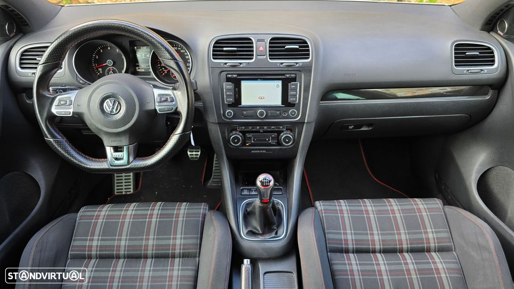 VW Golf 2.0 TSi GTI - 11