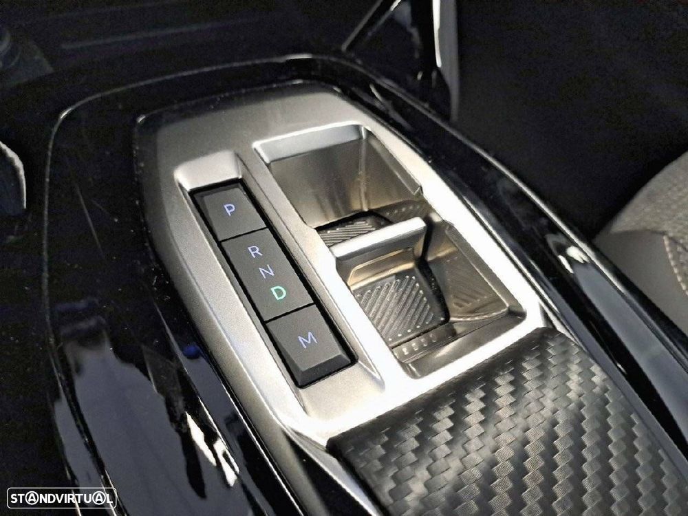 Peugeot 208 1.2 Hybrid Allure e-DCS6 - 18