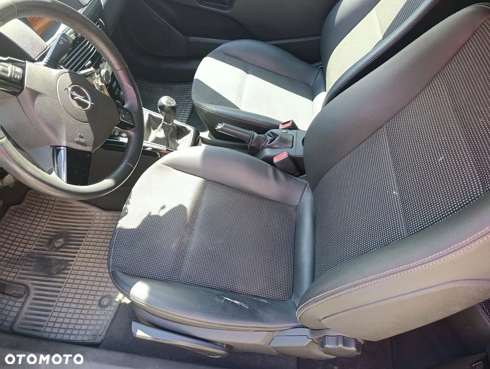 Opel Astra 1.6 - 10