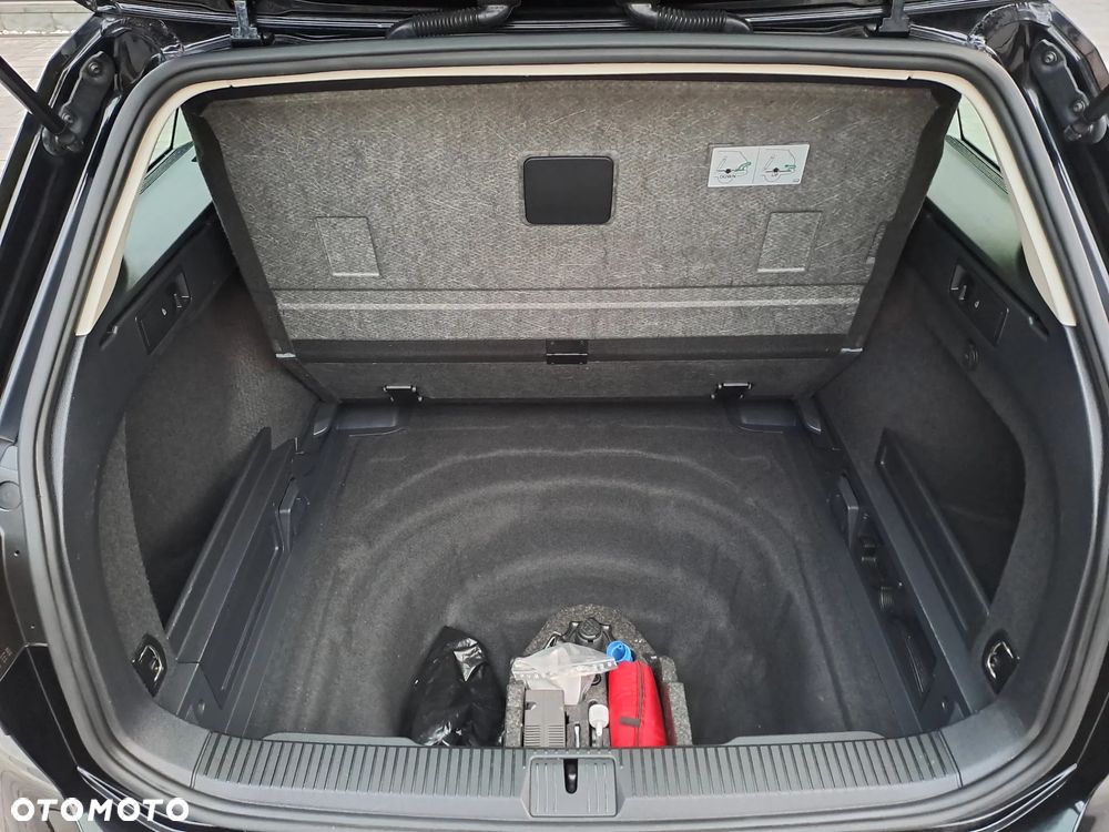 Volkswagen Passat - 26