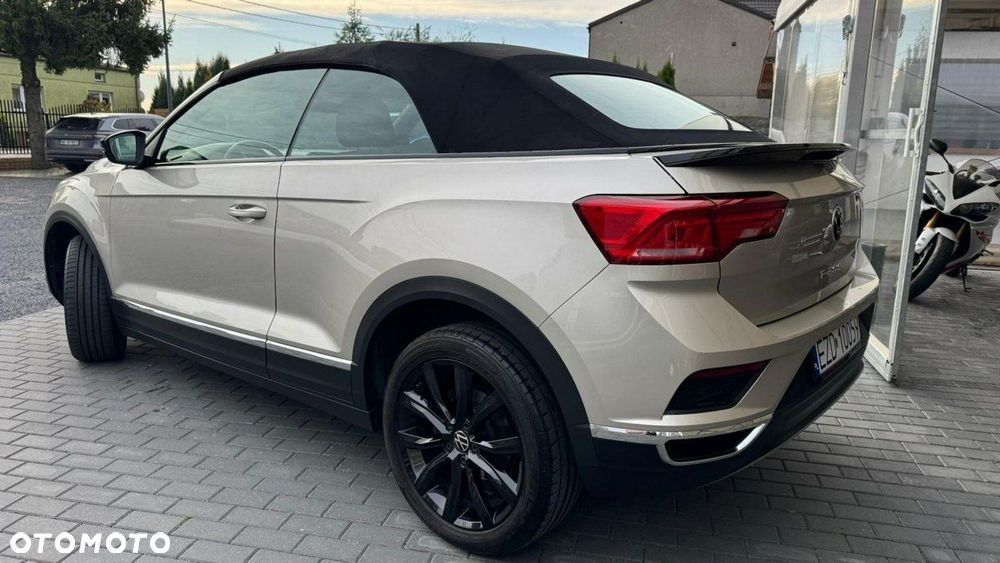 Volkswagen T-Roc - 21
