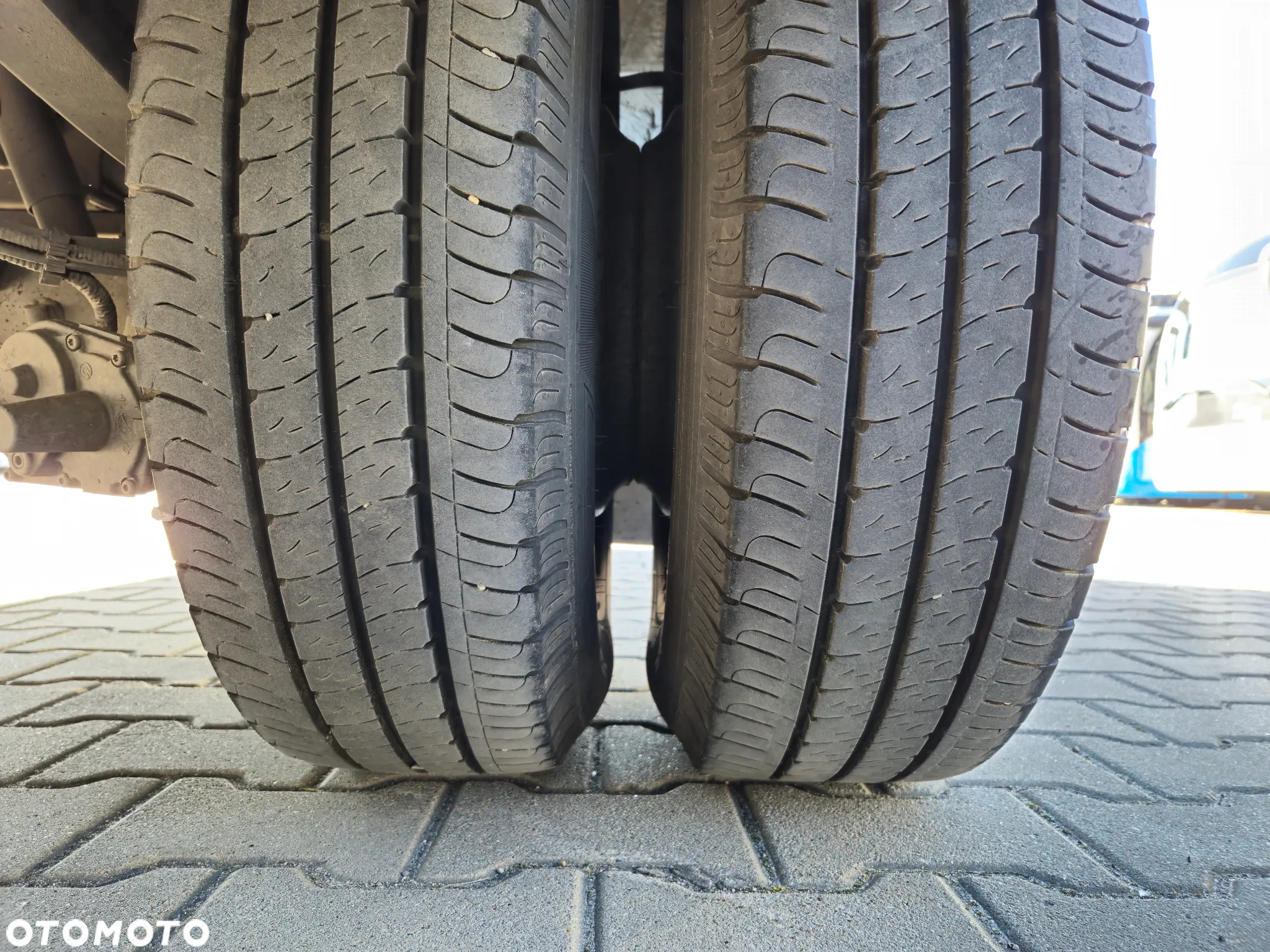 Iveco DAILY 65C18 / SPROWADZONE / 23 MIEJSCA/ KLIMATYZACJA/ WINDA DLA OSÓB NIEPEŁNOSPRAWNYCH - 33