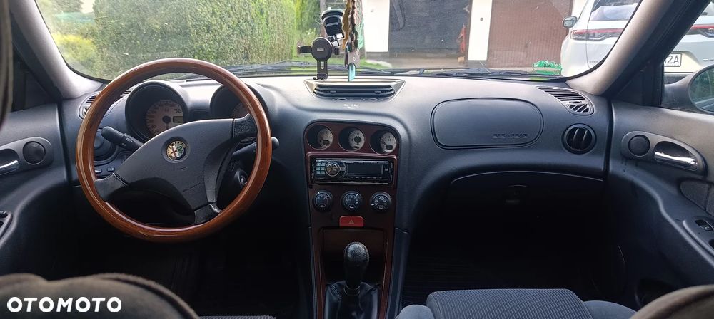 Alfa Romeo 156 2.0 TSpark 16v - 7