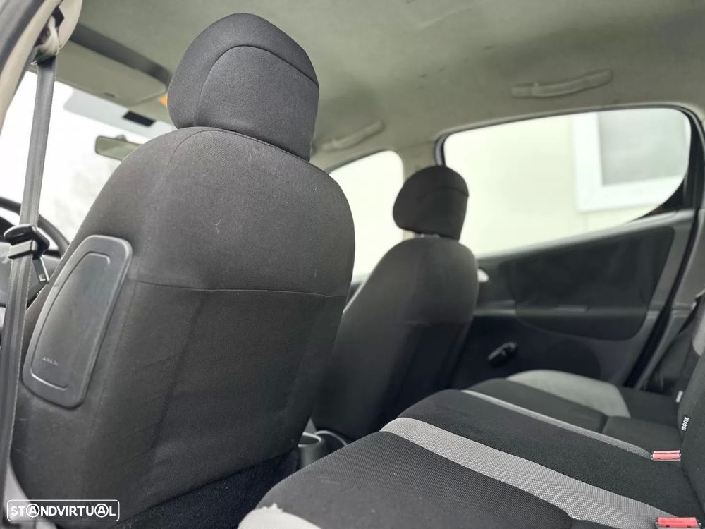 Peugeot 207 1.4 HDi Trendy - 11