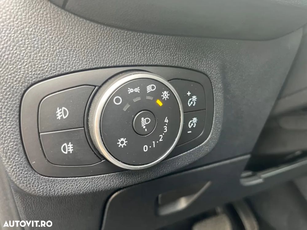 Ford Fiesta 1.0 EcoBoost Powershift Titanium - 11