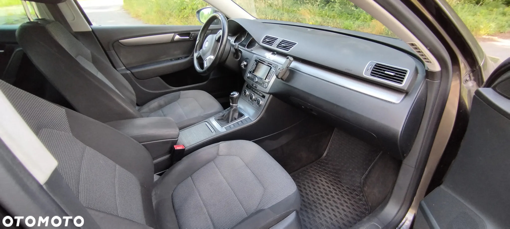 Volkswagen Passat - 10