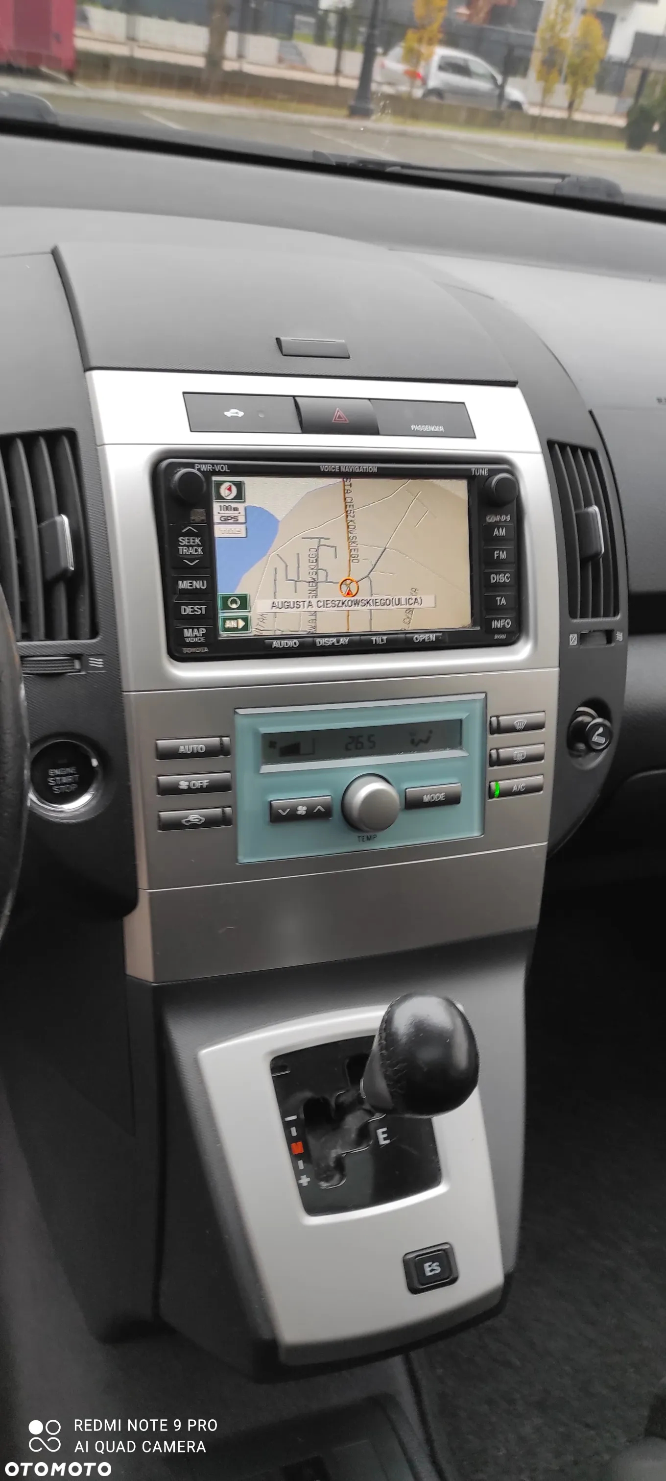 Toyota Corolla Verso 1.8 Prestige 7os MM - 11