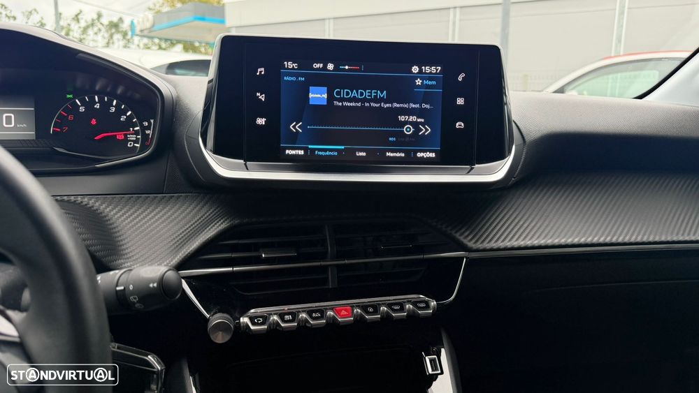 Peugeot 208 1.2 PureTech Active Pack - 17