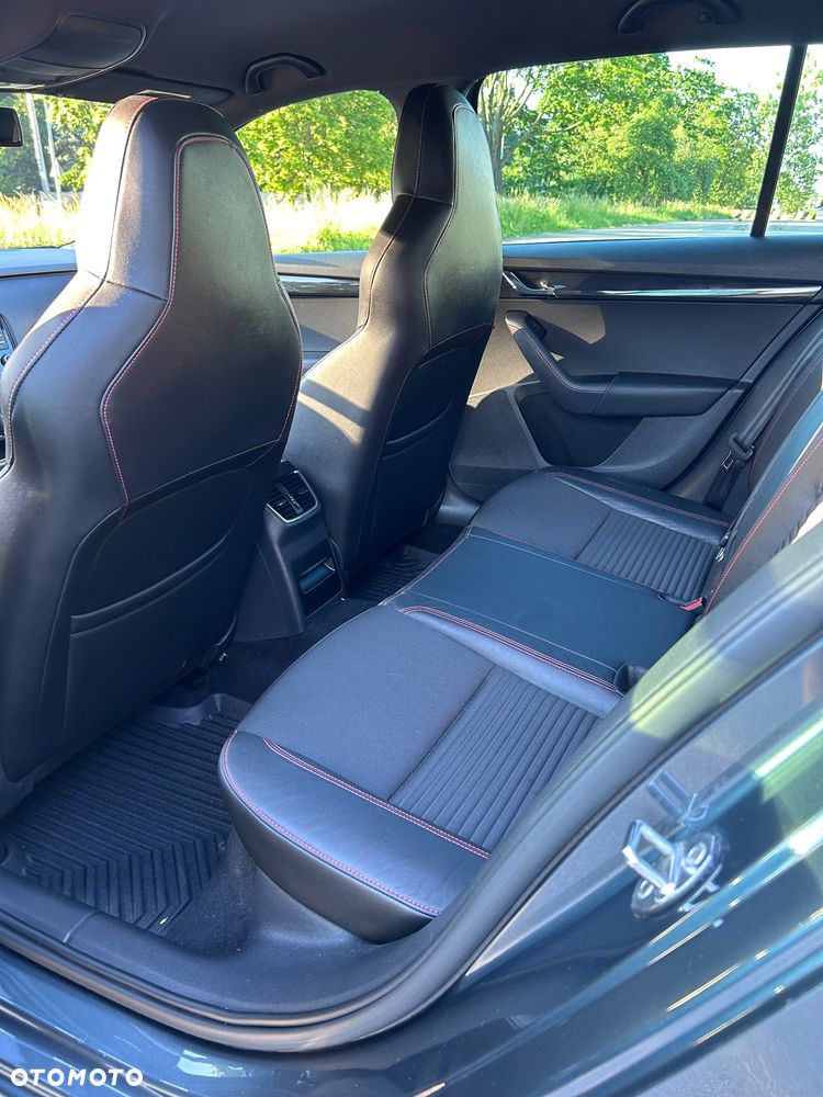 Skoda Octavia 2.0 TDI RS DSG EU6 - 24