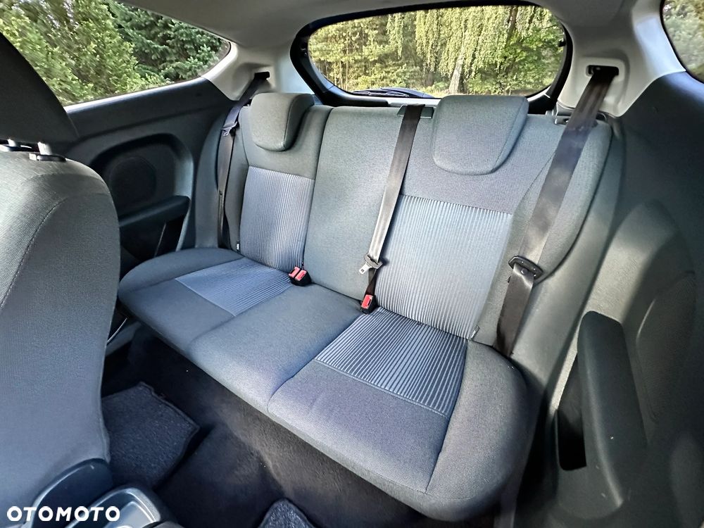 Ford Fiesta 1.25 Ghia - 20