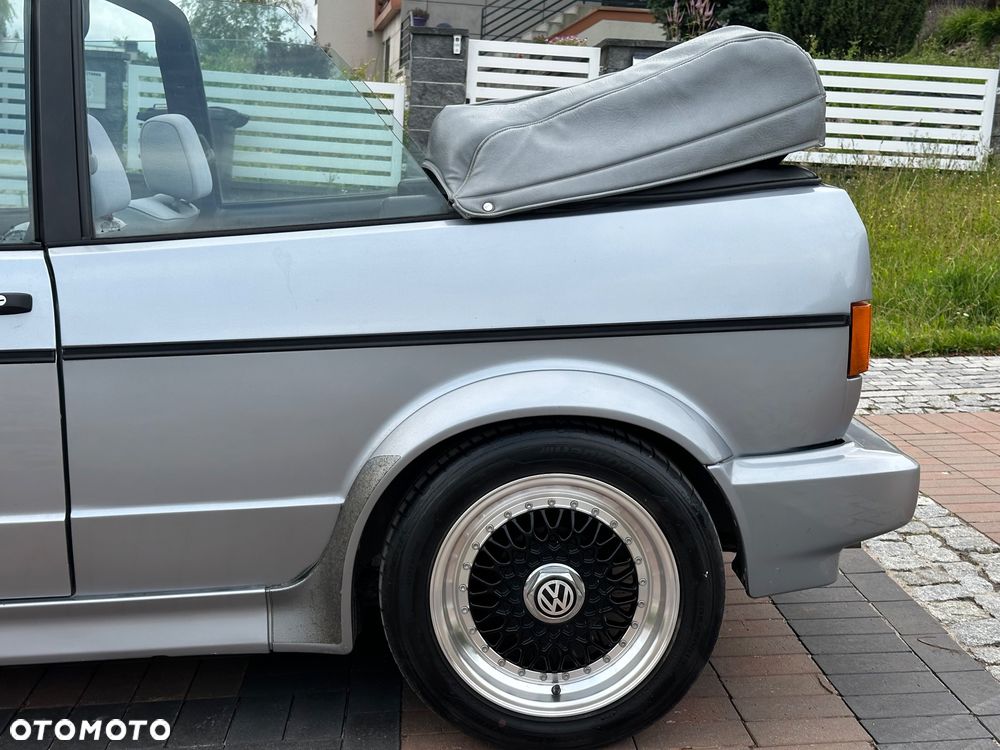 Volkswagen Golf - 23