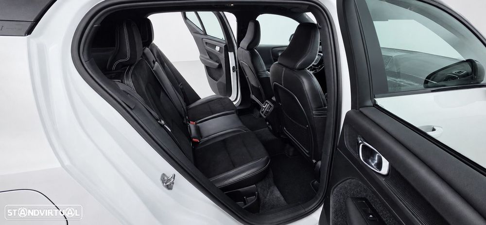 Volvo XC 40 2.0 D4 R-Design AWD - 21