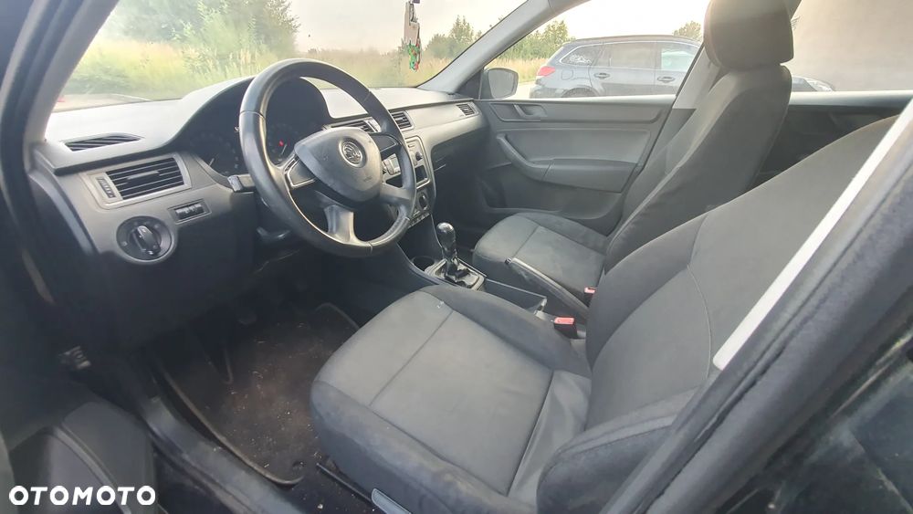 Skoda RAPID 1.6 TDI Ambition - 10