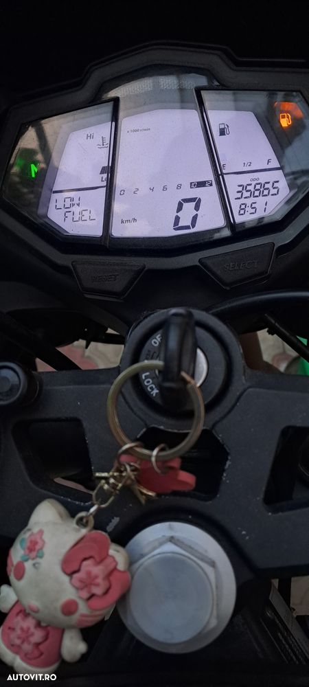 Yamaha YZF-R 125 - 7