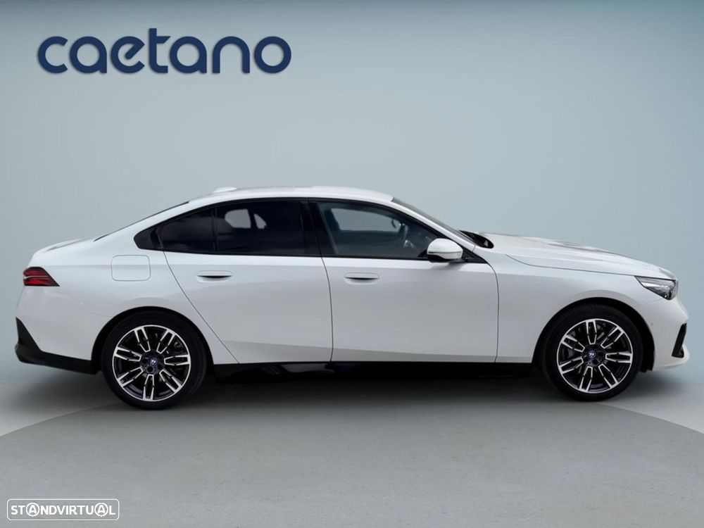 BMW i5 eDrive40 Pack Desportivo M - 9