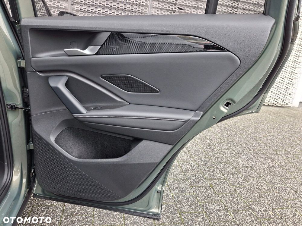 Volkswagen Tiguan - 16